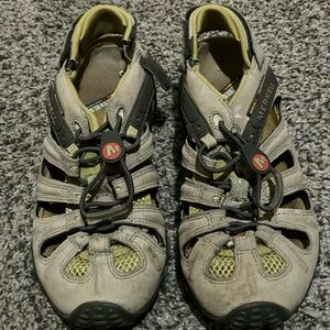 MERRELL Chameleon II Women's Vibram Sole Hiking Shoes 8.5